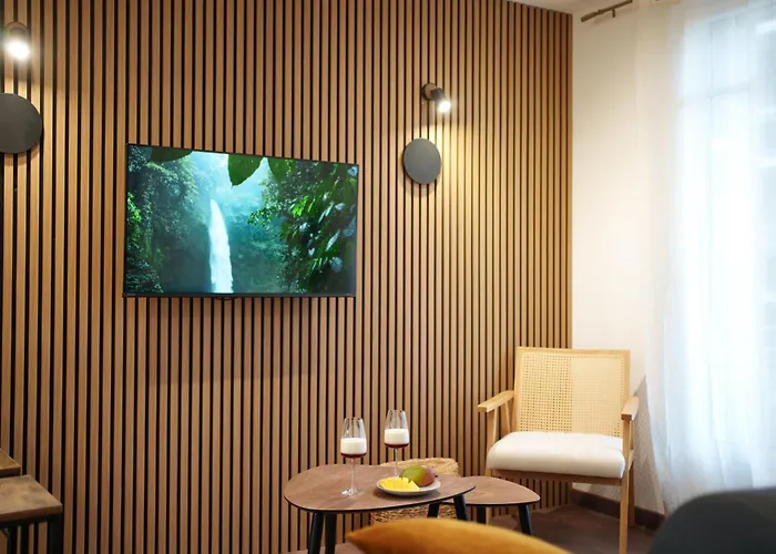 Losmen Paradise - Host Provence *