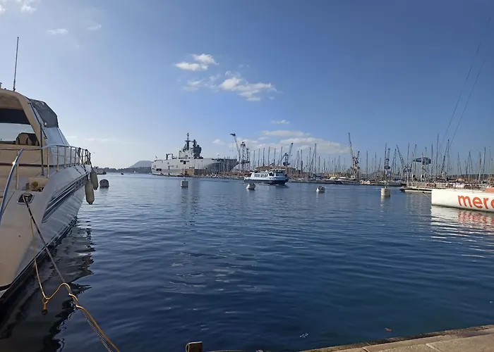 Losmen Paradise - Host Provence